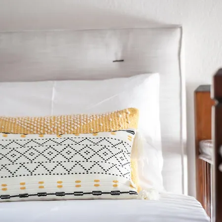 Xenonas Apollon 公寓式酒店 3*