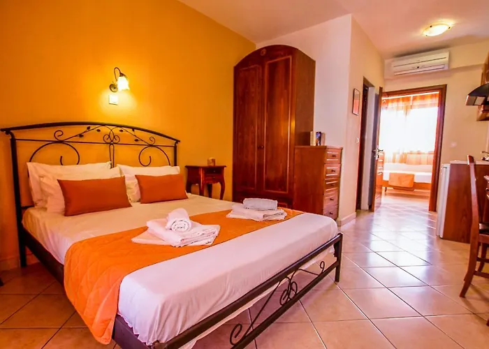 Hotel de apartamente Xenonas Apollon Sarti