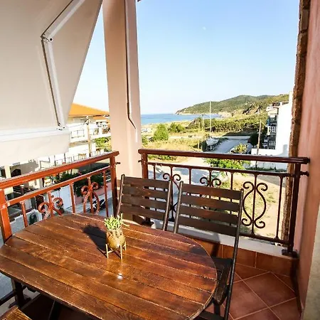 Xenonas Apollon شقة فندقية 3*