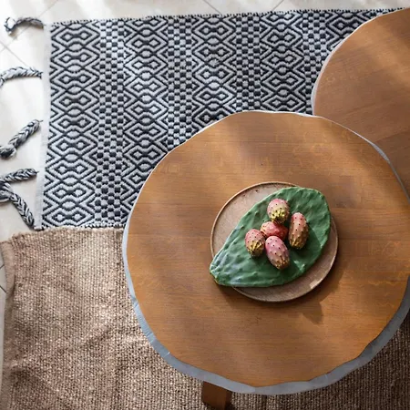 Xenonas Apollon شقة فندقية سارتي